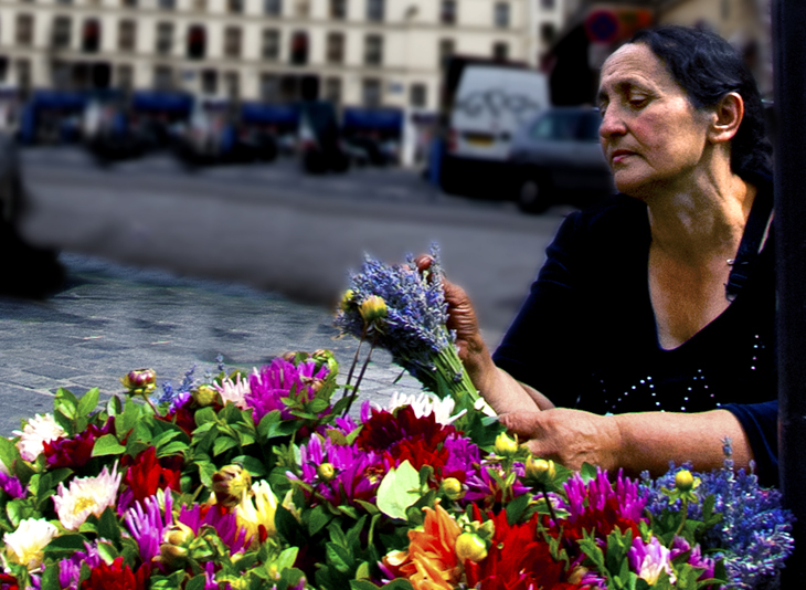 2007-07-21 - Paris Photographs - Flower Woman