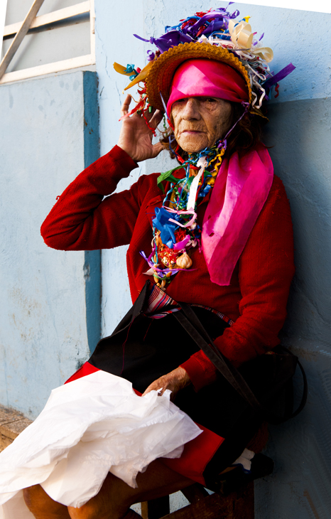 2011-12-03 - Havana - Garishly Dressed Lady on Street